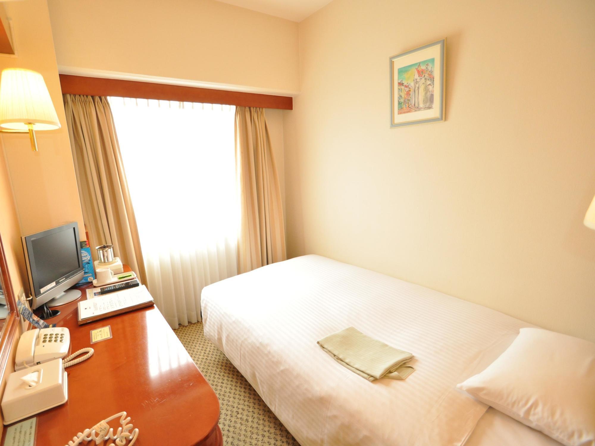 Toko City Hotel Umeda Osaka Esterno foto